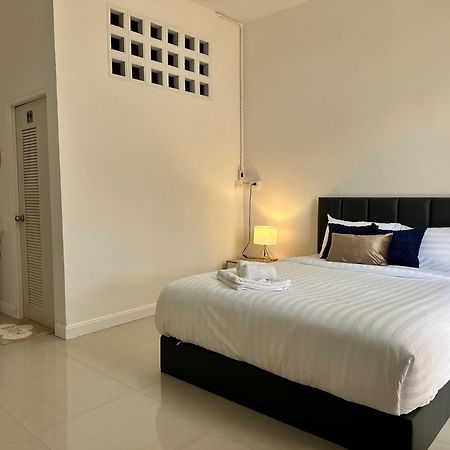 Home Living 8 At Hat Yai Ban Kho Hong Eksteriør billede