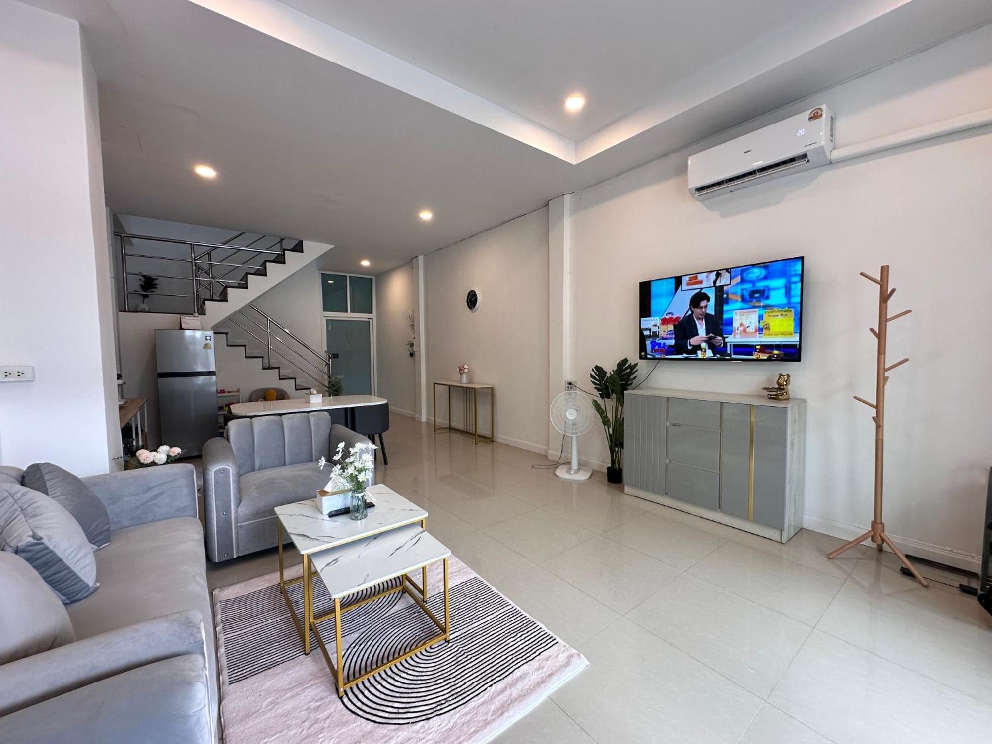 Home Living 8 At Hat Yai Ban Kho Hong Eksteriør billede
