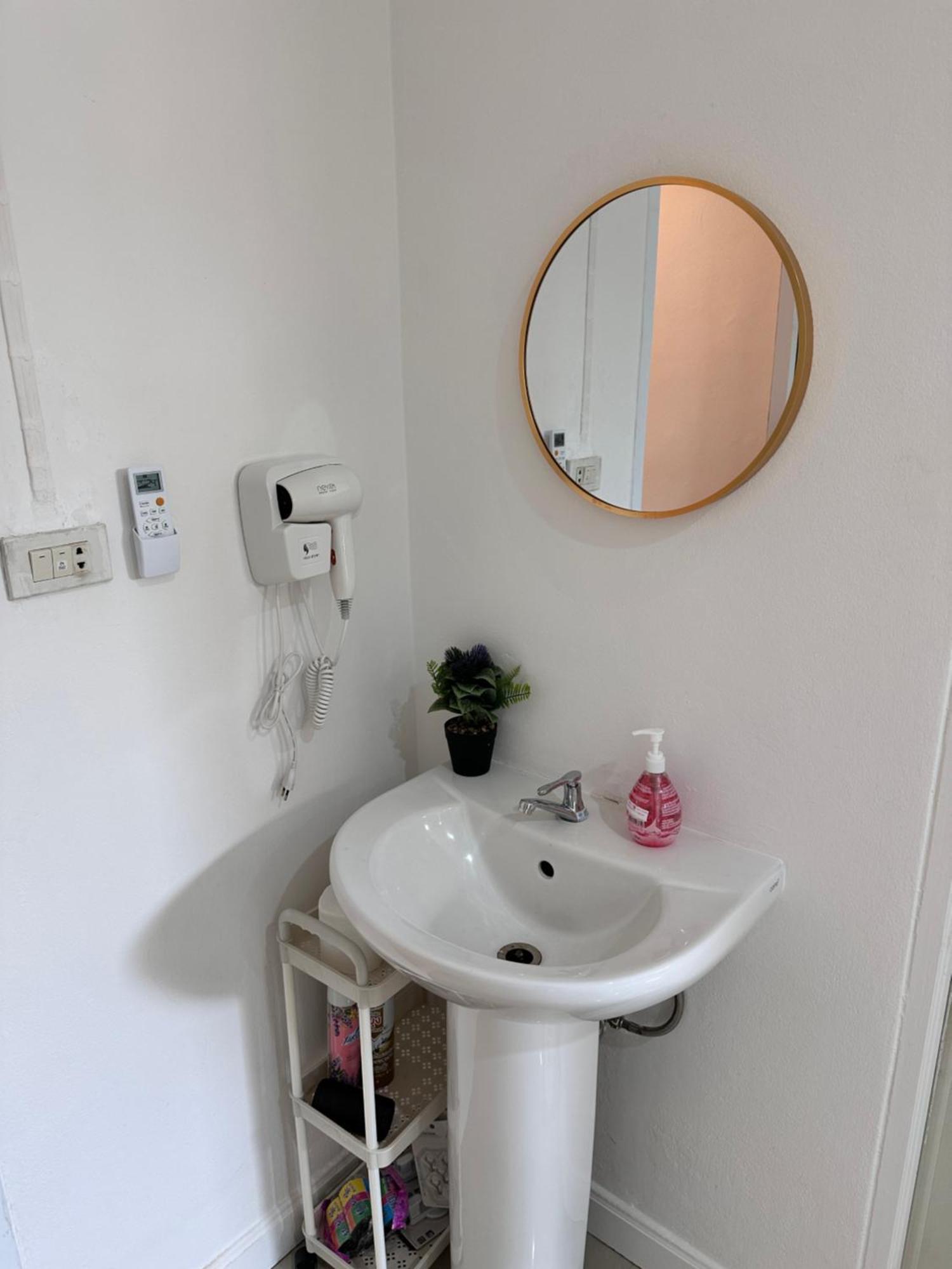 Home Living 8 At Hat Yai Ban Kho Hong Eksteriør billede